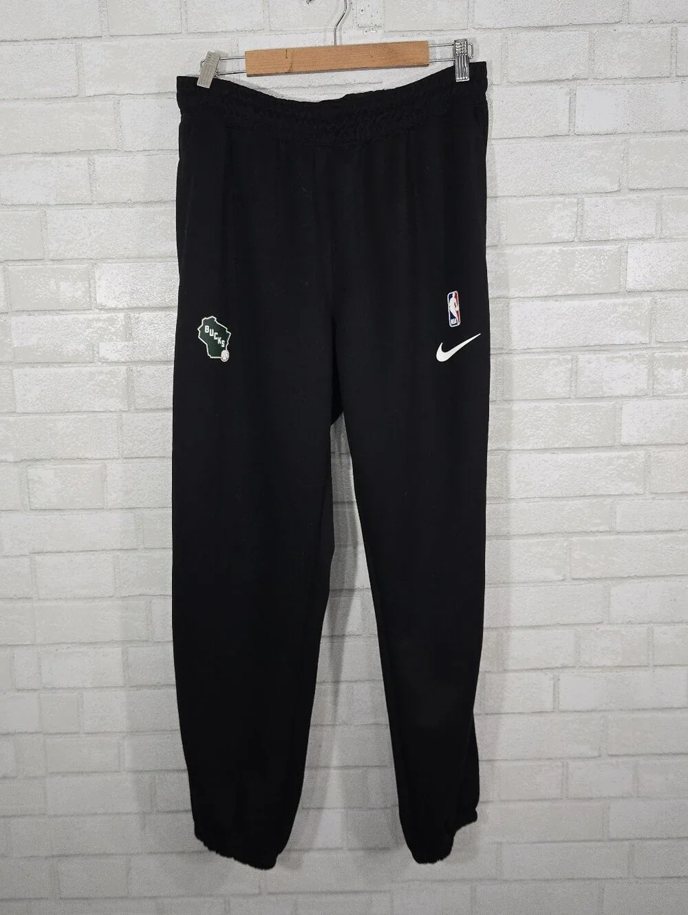 NBA Nike Milwaukee Bucks black sweats